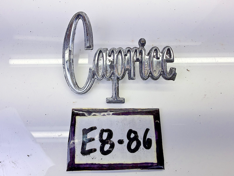 OEM Chevrolet Caprice Classic Trunk Emblem GM 1973 - 1976 9882650 E8-86
