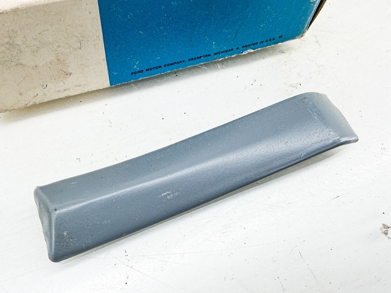 NOS 1969 1970 FORD GALAXIE LTD GRILLE MOULDING C9AZ-8242-A C78-50