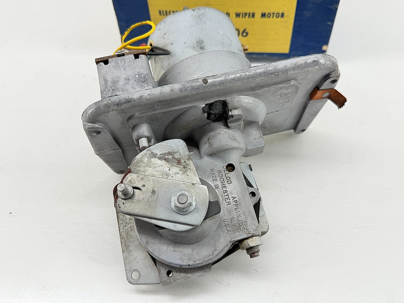 NOS DELCO 1958 1959 Chevy / Truck Car Electric 2 Speed Wiper Motor 5044306 C68-1