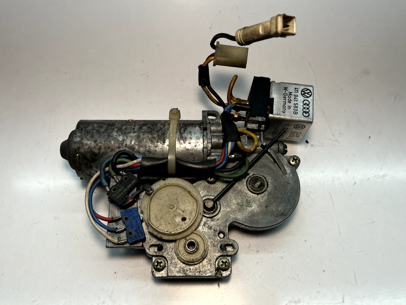 OEM 1988-1993 Volkswagen Audi B3 B4 Coupe Sun Roof Motor 811877795 C3-37