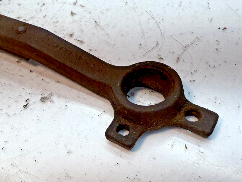 OEM GENUINE FORD CLUTCH FORK D9HT-7515-DA B44