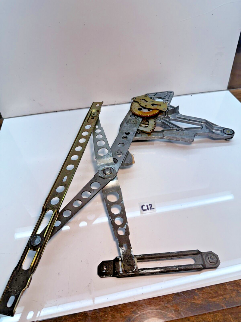 Genuine OEM Mercedes W126 Window Regulator Front Right 1267250411 C12-1