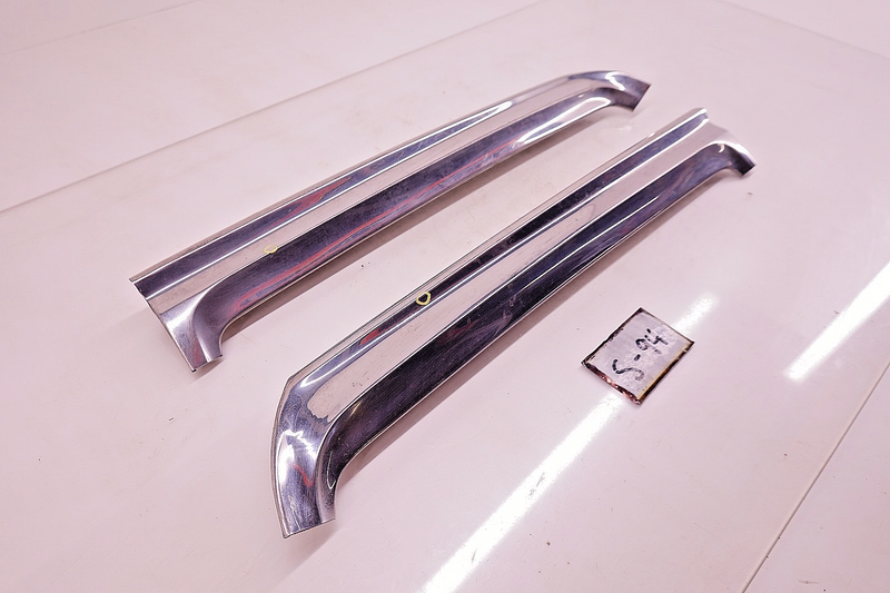 OEM 1966 1967 Ford Fairlane / Comet 2dr HT Windshield Trim Molding Reveal S-94