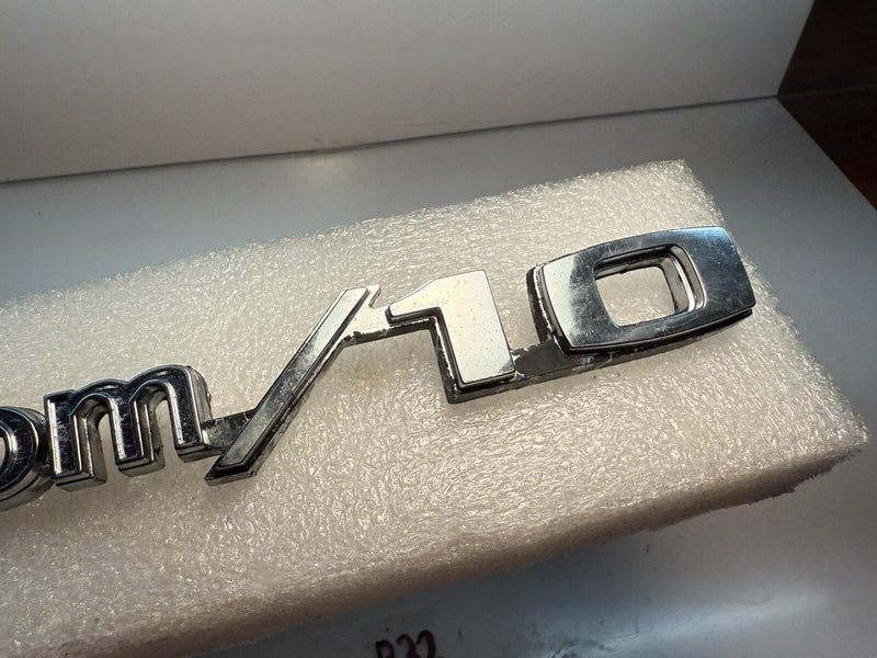 VINTAGE Custom 10 FENDER  Emblem Badge Chevy GM 3944759 Chevrolet Truck B32-42