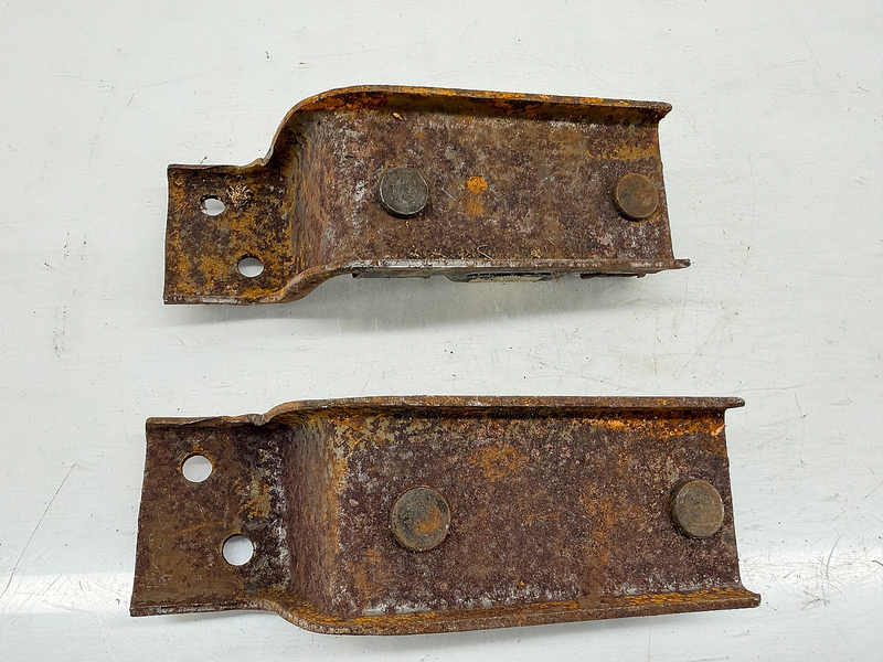 (1) NOS 1966 - 1968 Ford Country Sedan Ranch Wagon Muffler Bracket C6AZ5260F B78