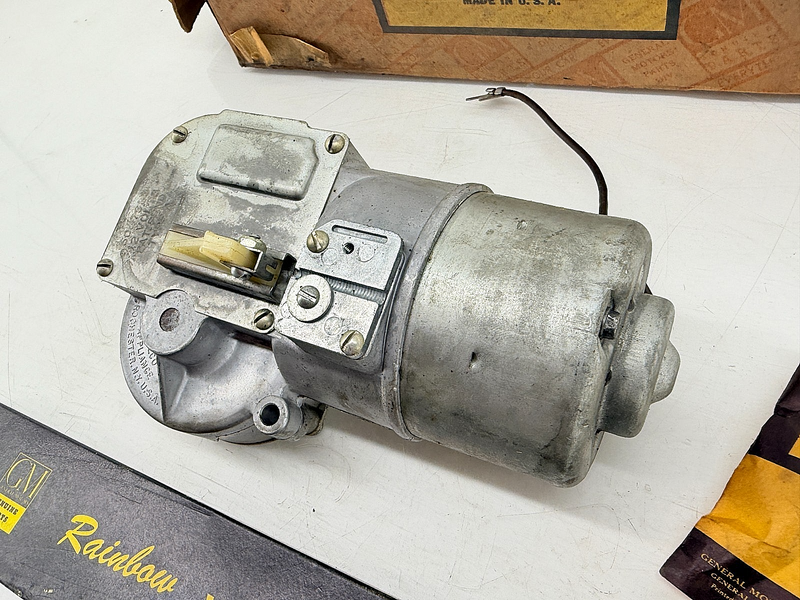 NOS 1955 - 1957 Chevy Corvette Bel Air Electric Windshield Wiper Motor 5047988