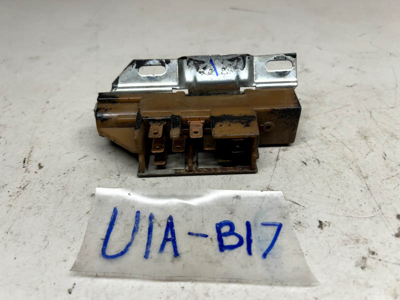 OEM Ignition Switch 1970-1971, 1973-1986 Chevrolet C20, C10, Suburban B17-1