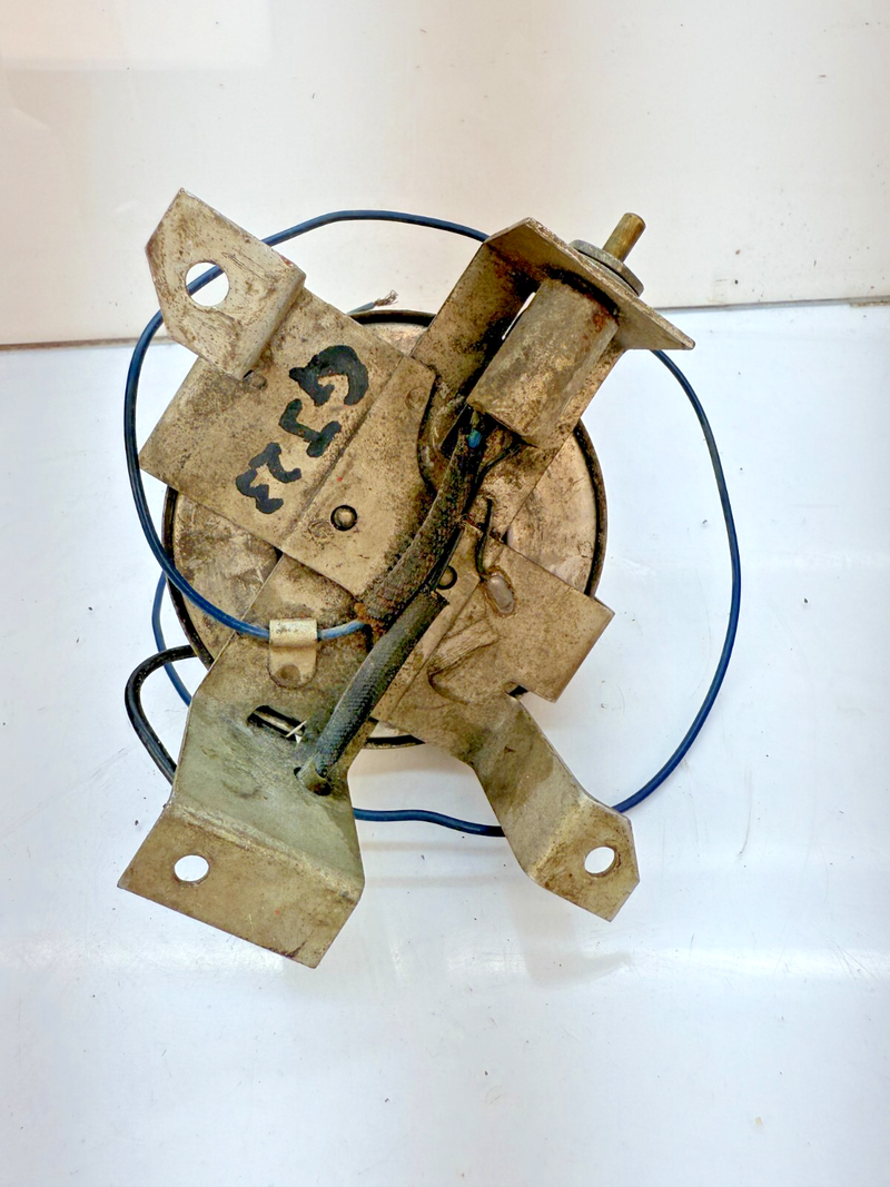 Vintage 1950's Chevy Bel Air  Under Hood Trunk Emergency Trouble Light B72-15