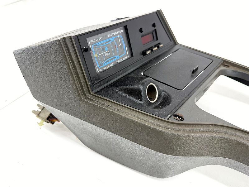 OEM 1979 - 1986 FORD MUSTANG CENTER CONSOLE AND INFORMATION CENTER CLOCK ARMREST