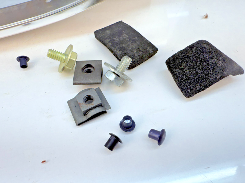 NOS GM 1960 Chevy Impala Coupe Convertible Center Grille Emblem Holder 60 B63-39