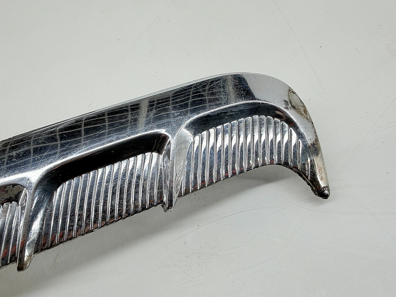 OEM 1964 1965 Mustang Coupe Convertible QUARTER PANEL SIDE TRIM ORNAMENTS C69-6