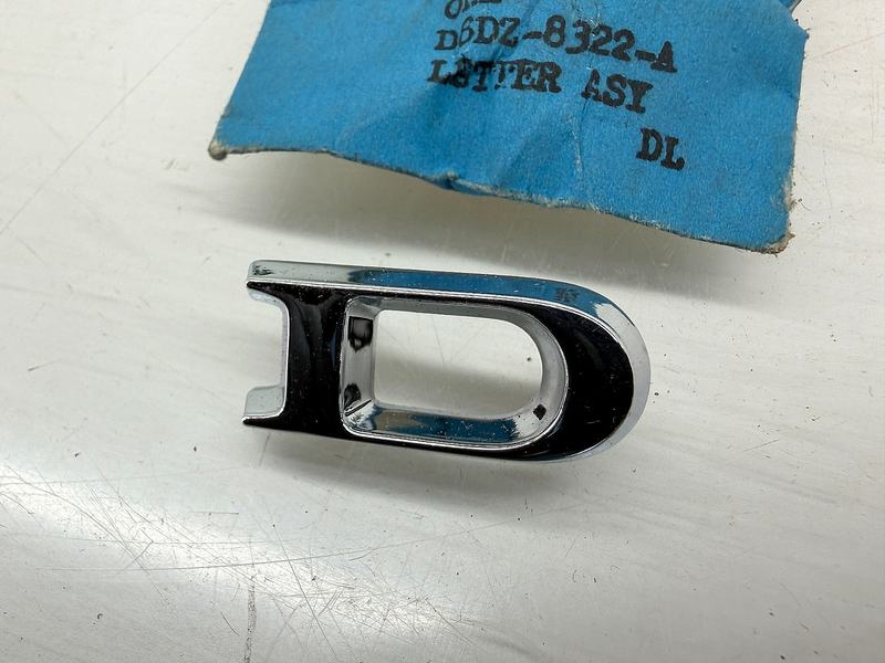 NOS 1978 1979 1980 Ford Letter "D" Hood Emblem D8DZ-8322-A D8DB-8B118-D C67-135