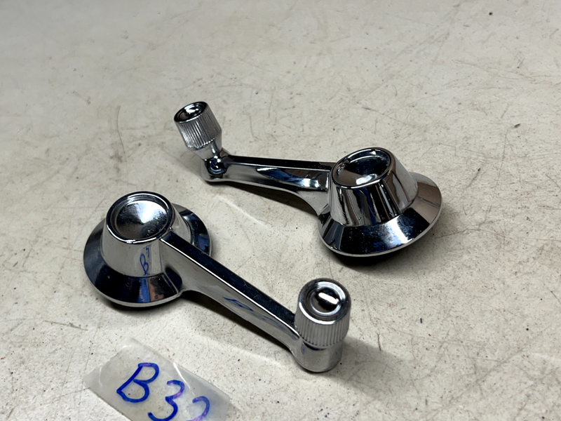 OEM 1964-1966 Ford Thunderbird Vert QUARTER WINDOW CRANK HANDLES SET B32-27
