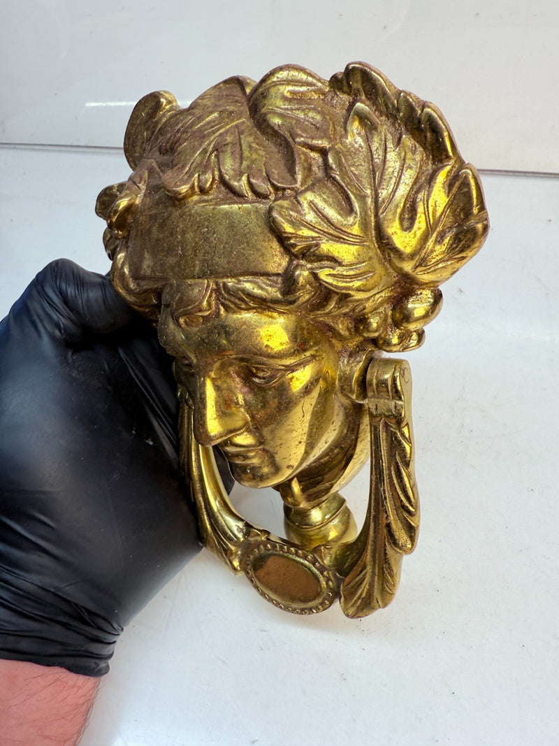 VINTAGE ANTIQUE BRASS LADY GODESS FIGURE SALVAGED DOOR KNOCKER 7" B68-20
