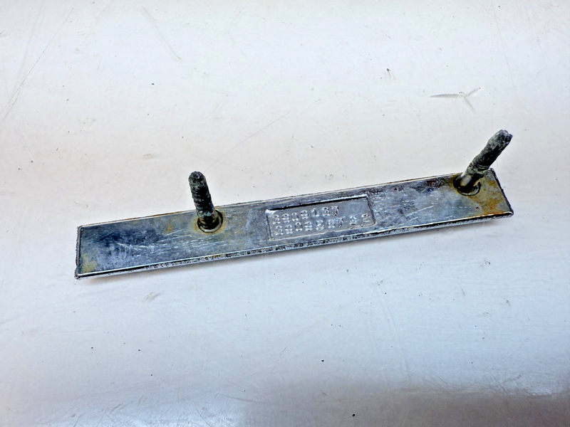 OEM 1967 Chevrolet Camaro Header Panel Trunk Emblem GM 3909137 E7-53