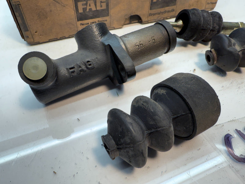 NOS 1975 - 1990 BMW KG19075. 1.3 FAG Clutch Master Cylinder C13-28