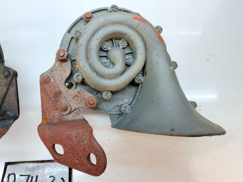 OEM 1955 - 1956 Chevy Corvette Delco Remy Horn 759 760 Pair -Survivors- B74-32