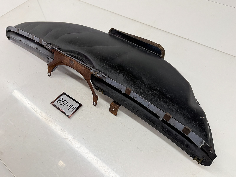 OEM 1980 - 1986 FORD MUSTANG WINDSHIELD VENT DEFROSTER DUCT E0ZH-18490 B57-44