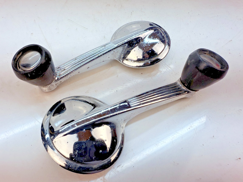 1949 - 1962 Chevy Corvette Bel Air Impala PAIR Door Window Crank Handle B79-46