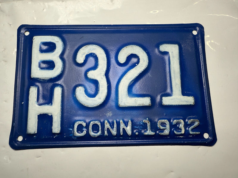 Original 1932 Connecticut License Plate BH 321 YOM DMV Ford Chevy Dodge