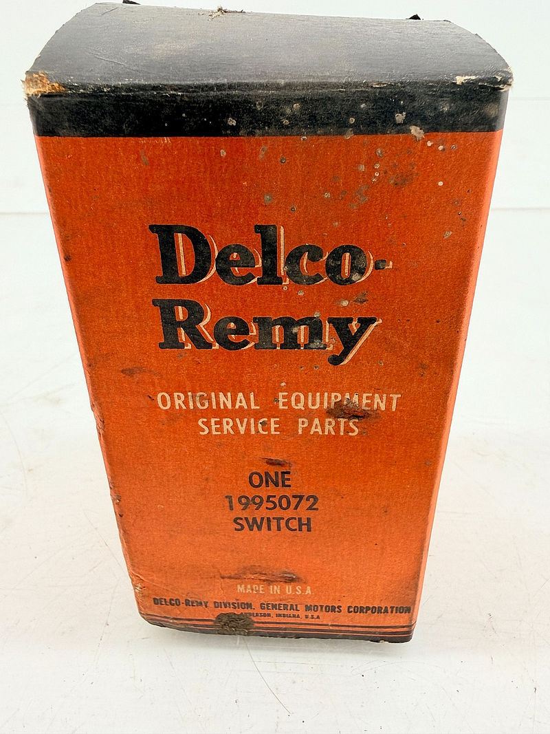 NOS Headlight Switch 1955 - 1957 Corvette Chevy BEL AIR GMC Truck 1995072 C71-30