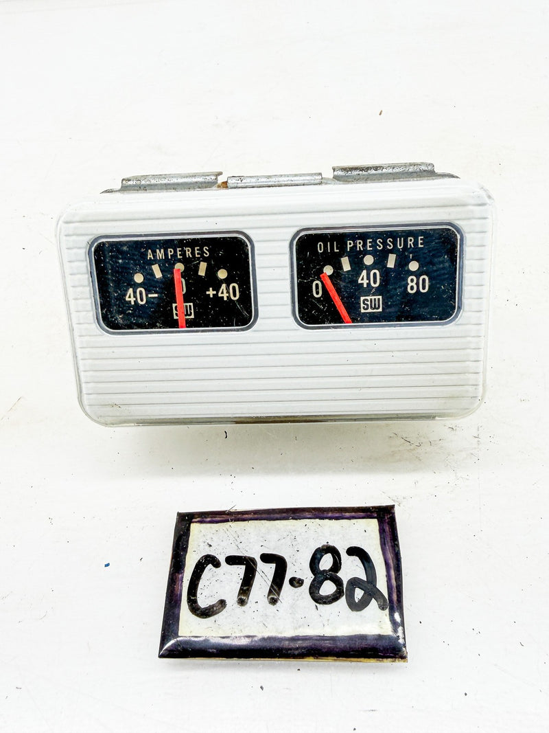 Vintage 1940s 1950s STEWART WARNER AMPERES OIL PRESSURE DUAL GAUGE 136303 C77-82