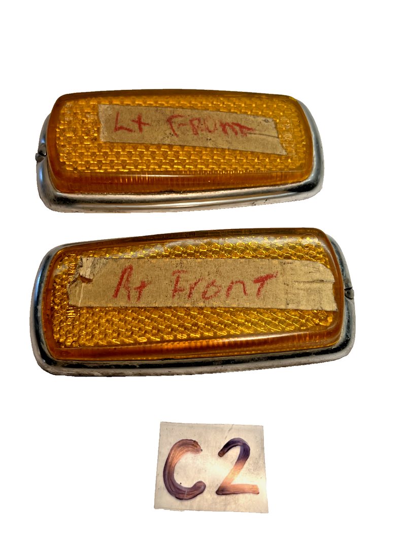 (2) OEM Mercedes 1963-1976 Front Side Amber Marker W109 W108 ULO 302 00/30 C2-47