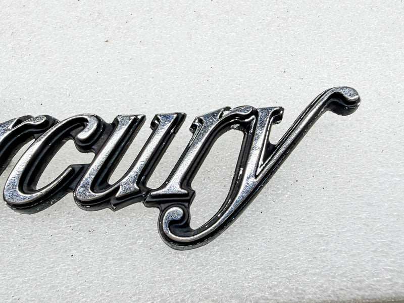 OEM 1973 - 1979 MERCURY COUGAR HOOD SCRIPT EMBLEM D3MB-8B357-AA E10-51