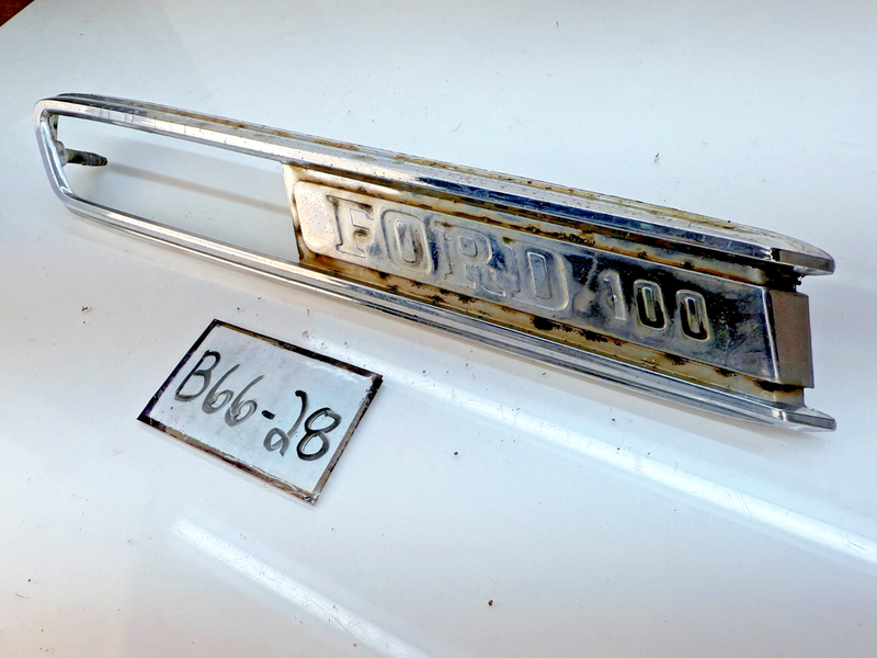 OEM 1968 - 1972 Ford Truck F100 LH Hood Emblems Badge C8TB-16721-A B66-28