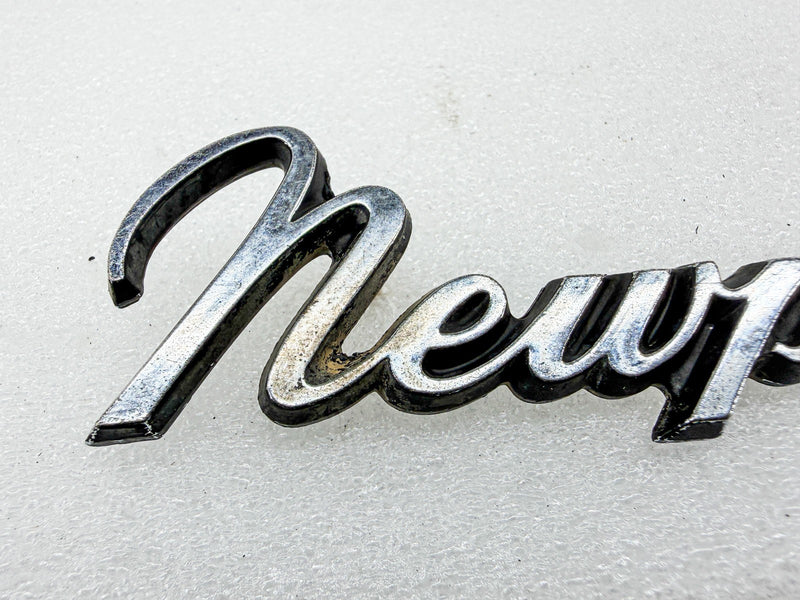 OEM 1969 - 1971 CHRYSLER NEWPORT CUSTOM SCRIPT EMBLEM 2901360 E10-71