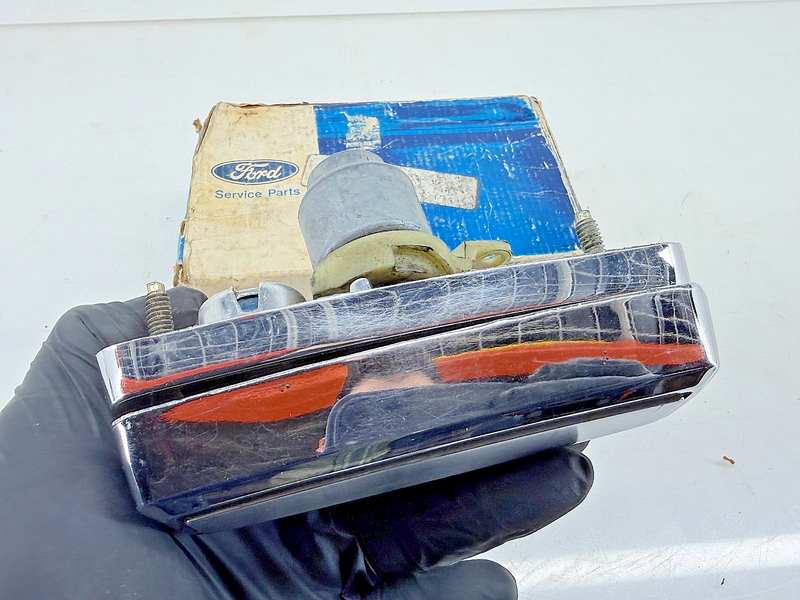 NOS OEM 1969 - 1972 Ford Tailgate Window Crank Handle C9AB-7144042-A C52-11