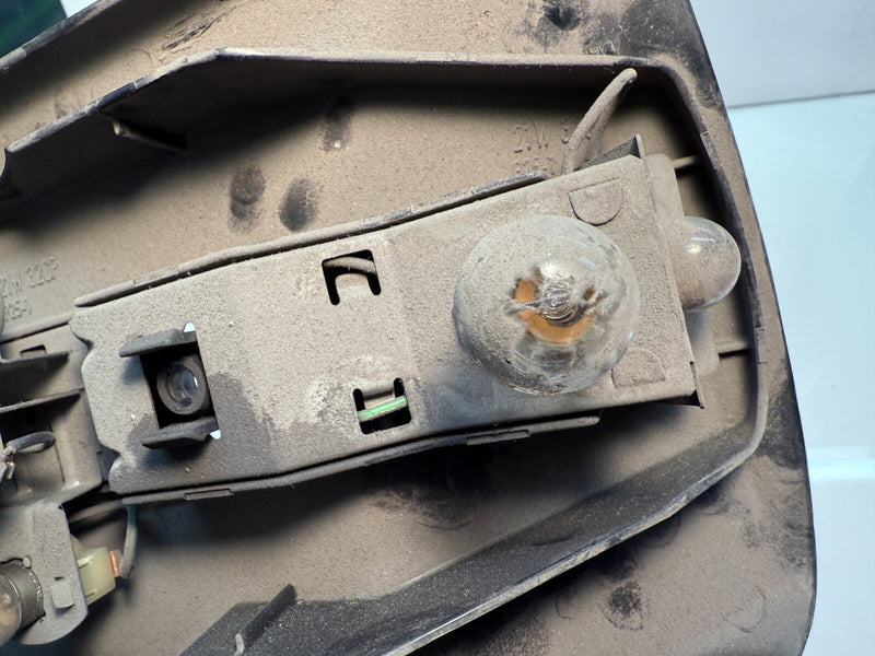 OEM 1981 - 1991 Mercedes W126 C126 Rear Right Tail Light Lamp Back Housing C13-2