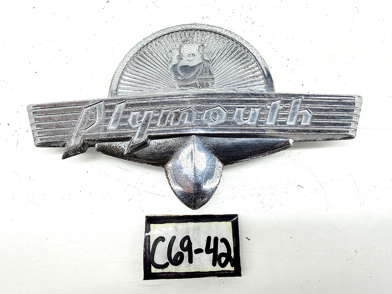 Original 1941 PLYMOUTH CAR TRUNK EMBLEM W/ BOAT PATINA MOPAR COUPE SEDAN C69-42