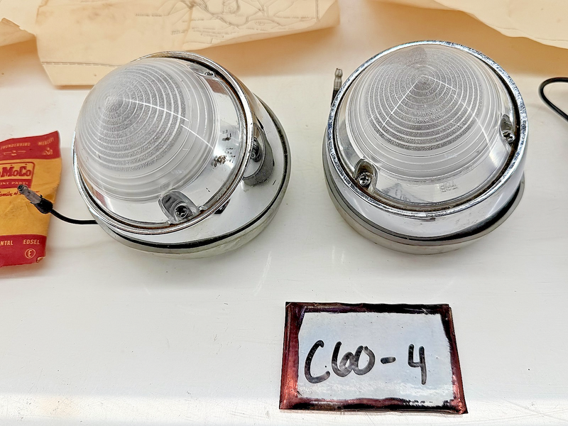 NOS 1960 1961 FORD MERCURY COMET PAIR BACKUP LIGHT ASSEMBLY C1KF-15499-D C60-4