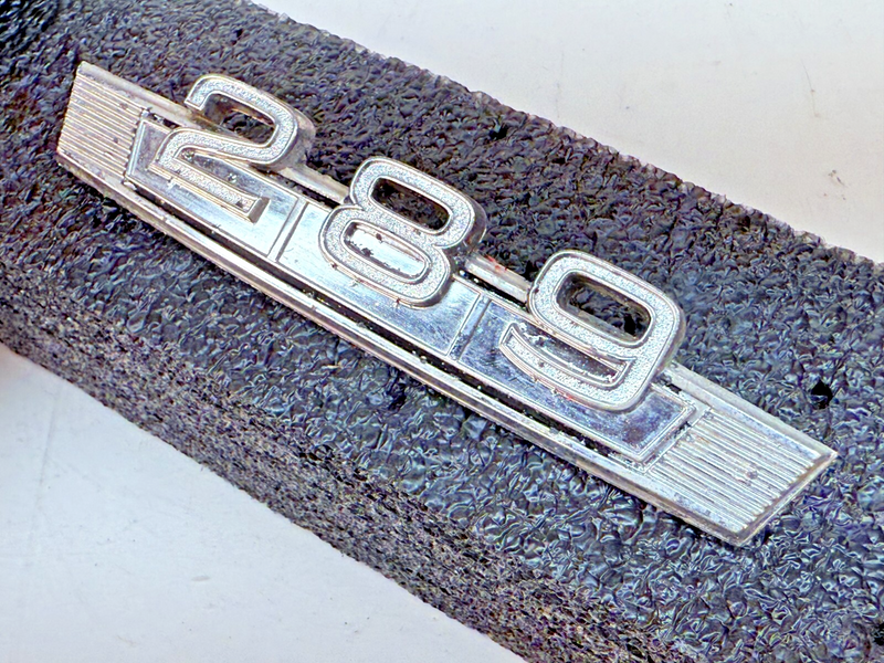 OEM 1967 1968 FORD FAIRLANE 289 Fender Emblems C7OB-16237-A B32-351