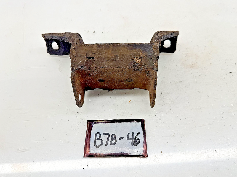 OEM 1966 - 1969 Falcon Fairlane Torino Ranchero 289 302 351W MOTOR MOUNT B78-46