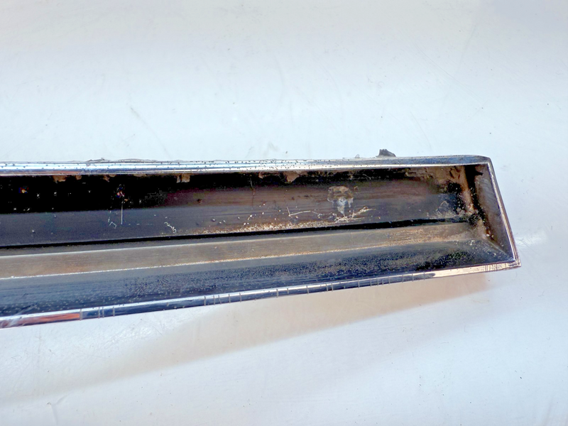 OEM 1968 - 1972 C3 Corvette RH Hood Insert Grill Molding Louver Trim 1969 B84-11