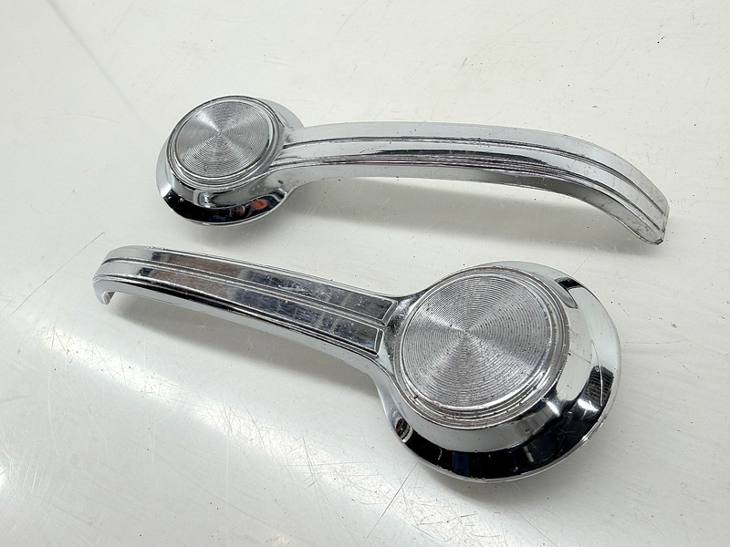 OEM 1964 - 1967 Chevy Corvette Chevelle Interior Door Handles 5719472 C67-96