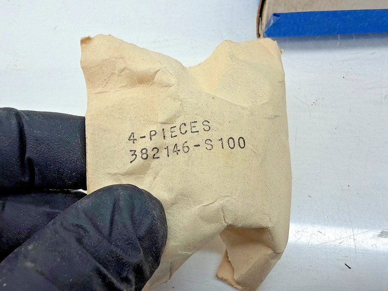 NOS 1969 1970 FORD F100 F250 F350 GALAXIE CUSTOM EMBLEM C9AB-62291B62-C C56-16