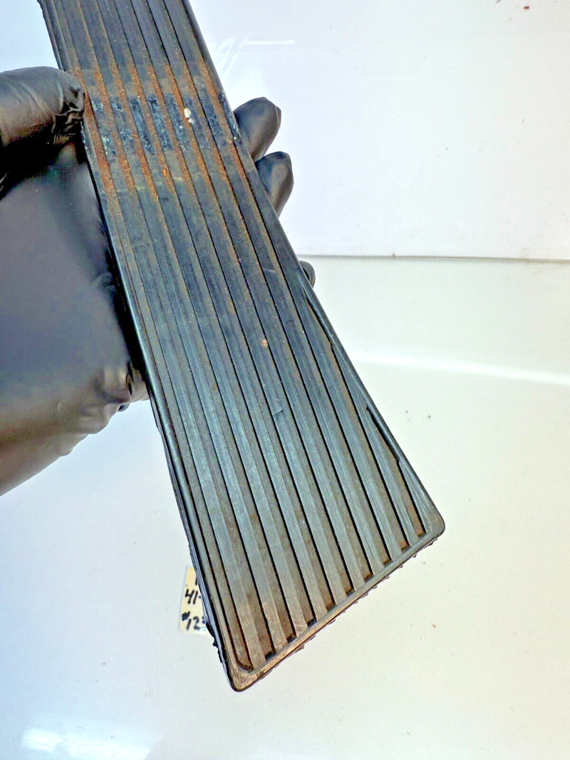 NOS 1941 - 1954 Pontiac Gas Pedal Black 505730 41 42 43 44 45 46 47 48 49 B59-49