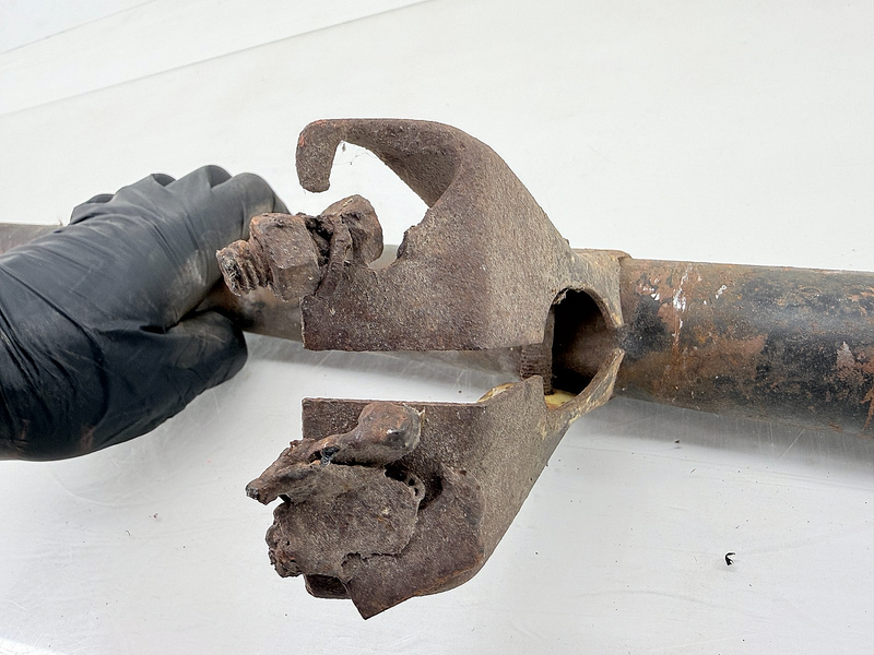 Original Ford GPW Jeep Willys MB Steering Column Box Tube U1B-59
