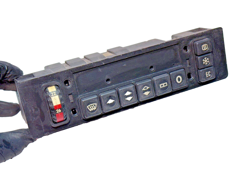 Mercedes W201 Push Button Climate Control Unit 2018300385 201 830 03 85 C6-15