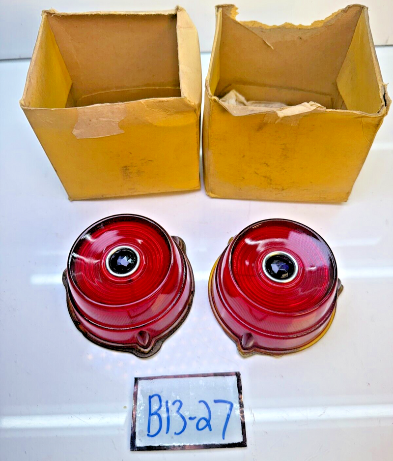 NOS OEM 1952 Ford Passenger Car Blue Dot Tail Light Lens 52 B13-27