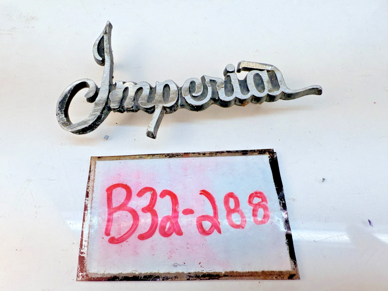 OEM 1969 CHRYSLER IMPERIAL EMBLEM BADGE MOPAR 3345736 B32-288