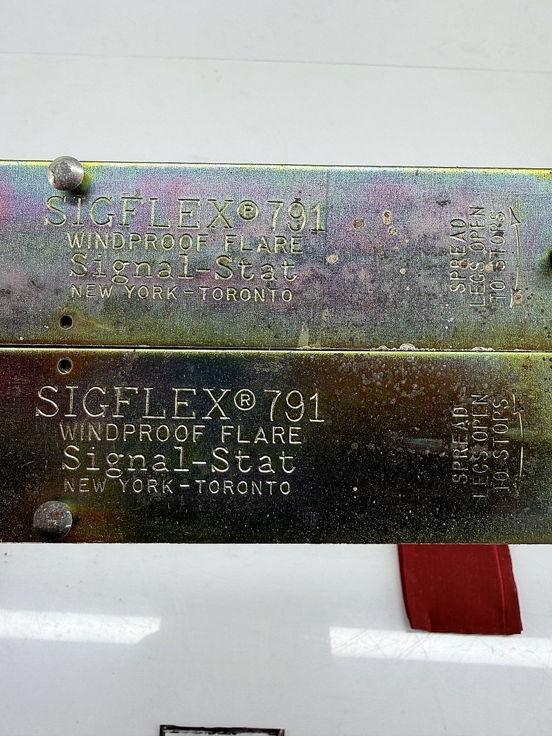 NOS Vintage Signal-Stat SigFlex 791 Reflector Kit 793 Metal Box Rat Rod C50-1a