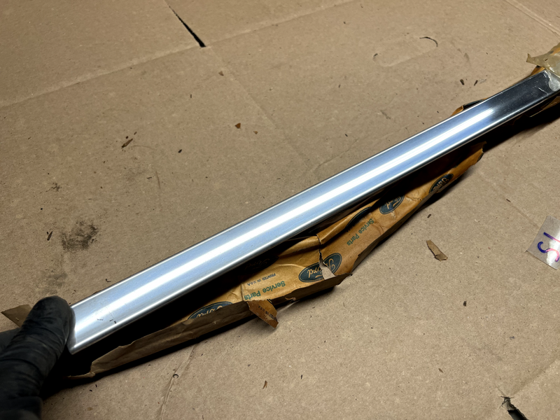 NOS OEM 1961-1963 Ford THUNDERBIRD Hood Trim Moulding 61 62 63 C1SZ-16959-A S1-4