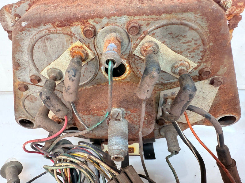 Original Early Classic Ford Bronco Gauge Cluster Speedometer D2BF-10876 B62-30