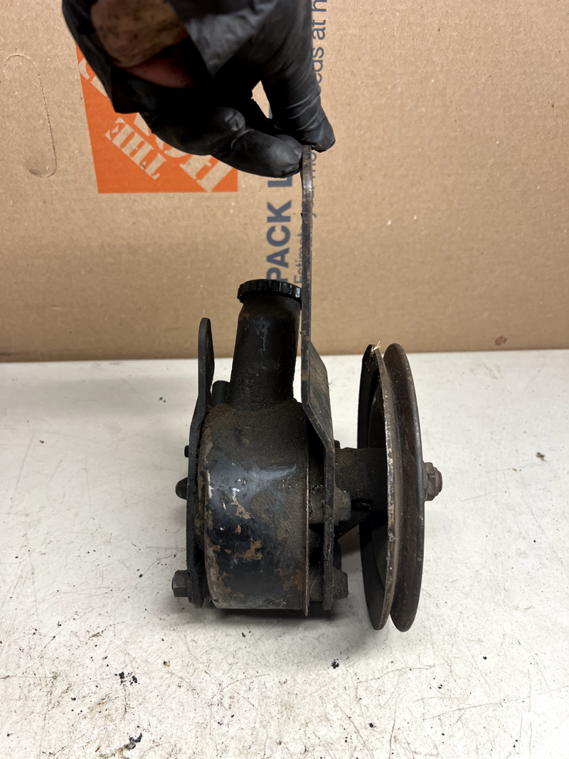 OEM 1960-62 Chevy Impala V8 Power Steering Pump GM 60 61 62 B23-5
