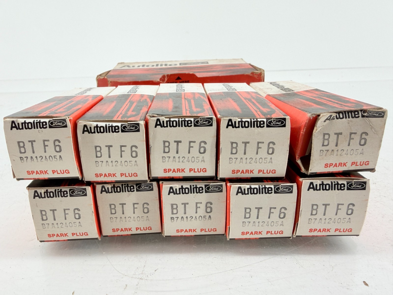 NOS 1957 FORD Thunderbird Spark Plugs FoMoCo Autolite BTF6 B7A-12405-A C66-45