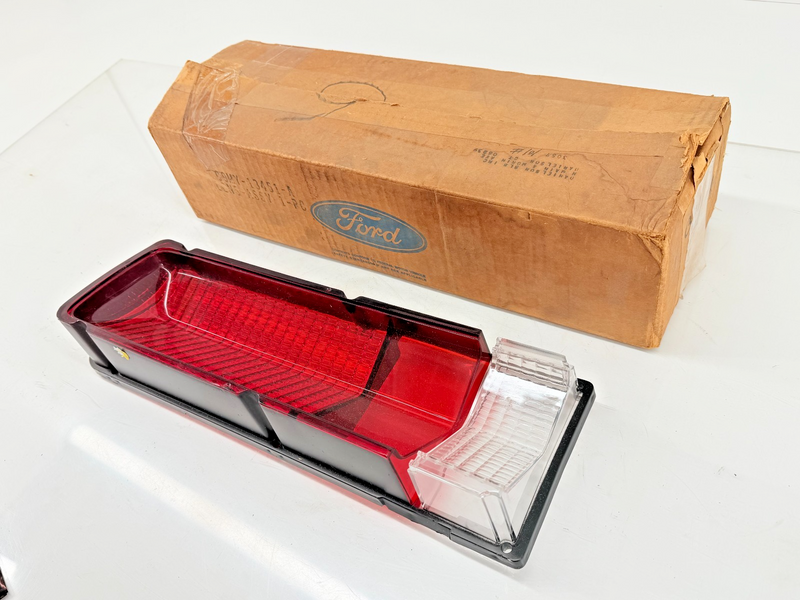 NOS 1969 Mercury Monterey Custom Marquis LH REAR TAIL LIGHT LAMP LENS C9MY C61-9